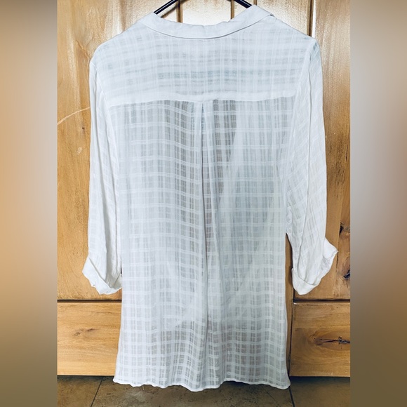 Silence & Noise High Low Wrap Front Blouse NWT White Size M - Picture 4 of 7